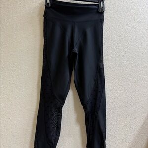 ALO Yoga Black Leggings with Alo Mesh Detail